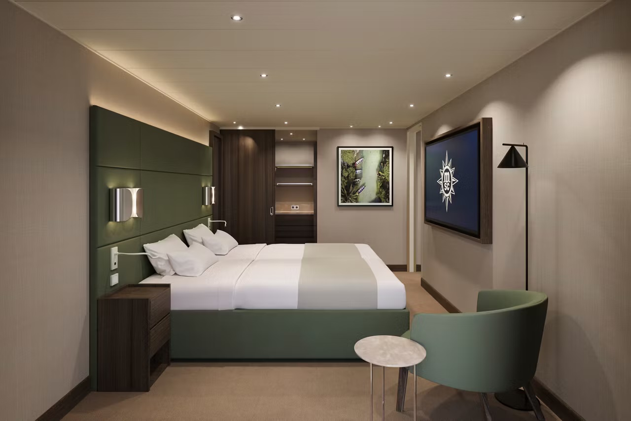 Yacht Club Executive and Family Suite with Balcony Suite